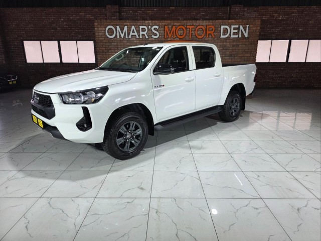 BUY TOYOTA Hilux 2026 2.4GD-6 DOUBLE CAB 4X4 RAIDER MANUAL, Omar's Motor Den